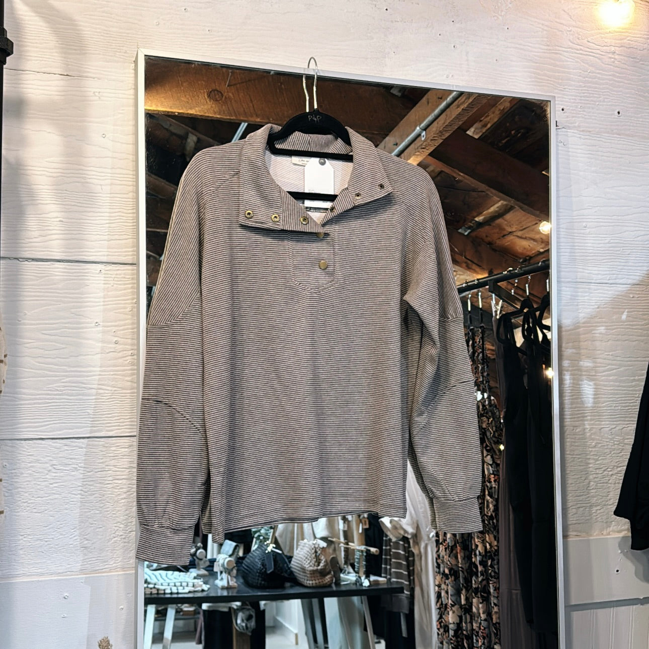 Striped&Button Sweatshirt