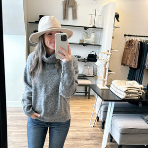 Knit Turtleneck GREY