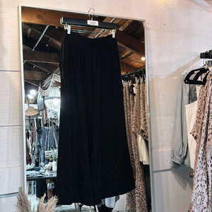 RuffleHem Linen Pants