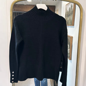 GoldButton Mockneck - Black