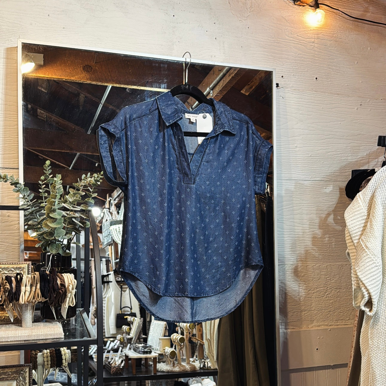 Jacquard SS Chambray Top