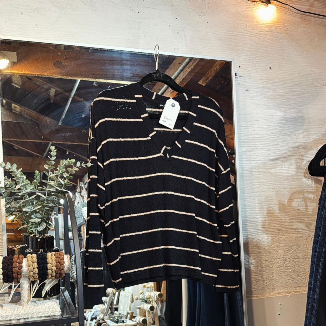 Striped Slub LS Vneck