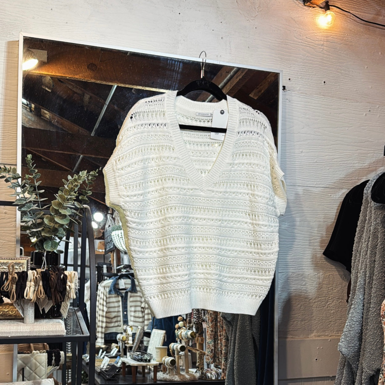 Pointelle Vneck SS Top - White