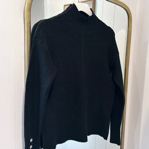 GoldButton Mockneck - Black