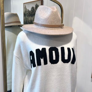 AMOUR Sweater