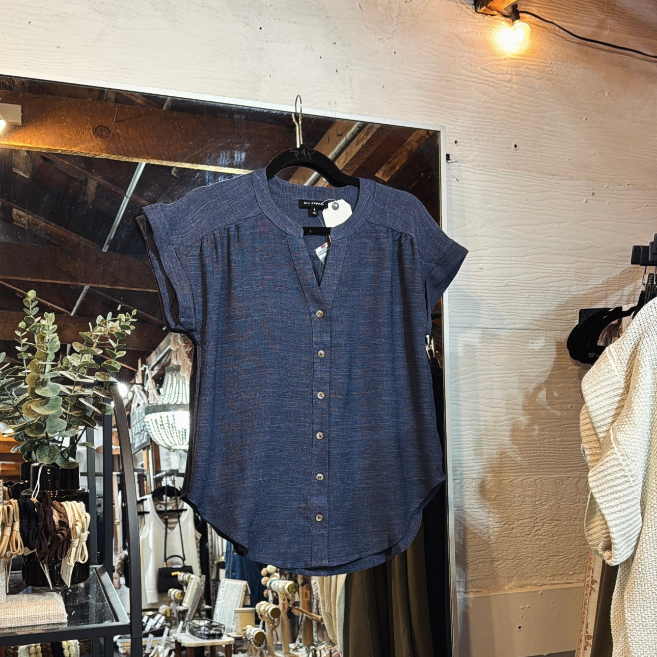 NotchedNeck SS Top
